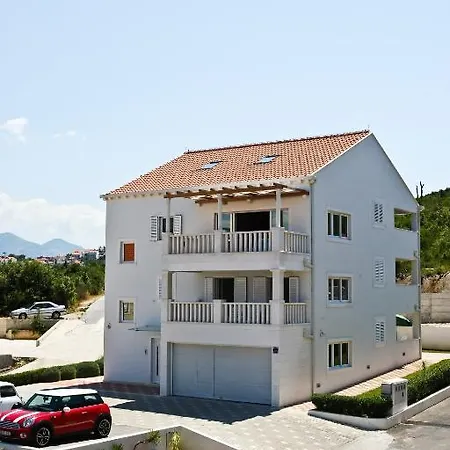 Apartment Veramenta